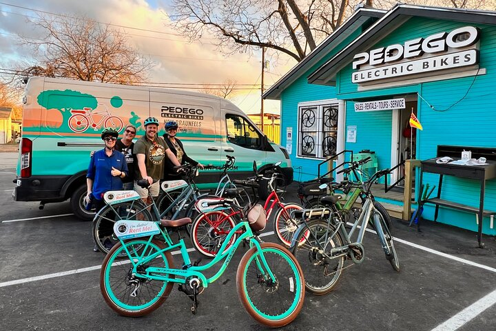 Gruene Historic District Brunch Tour - Photo 1 of 7